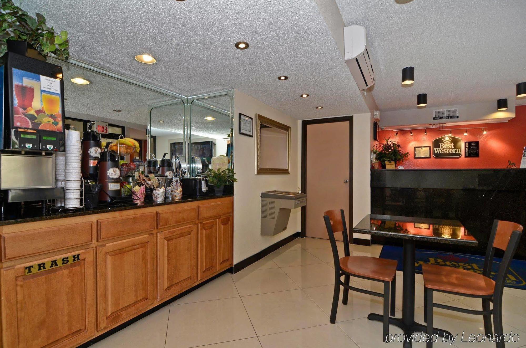 Econo Lodge Inn & Suites Memphis Restaurant billede