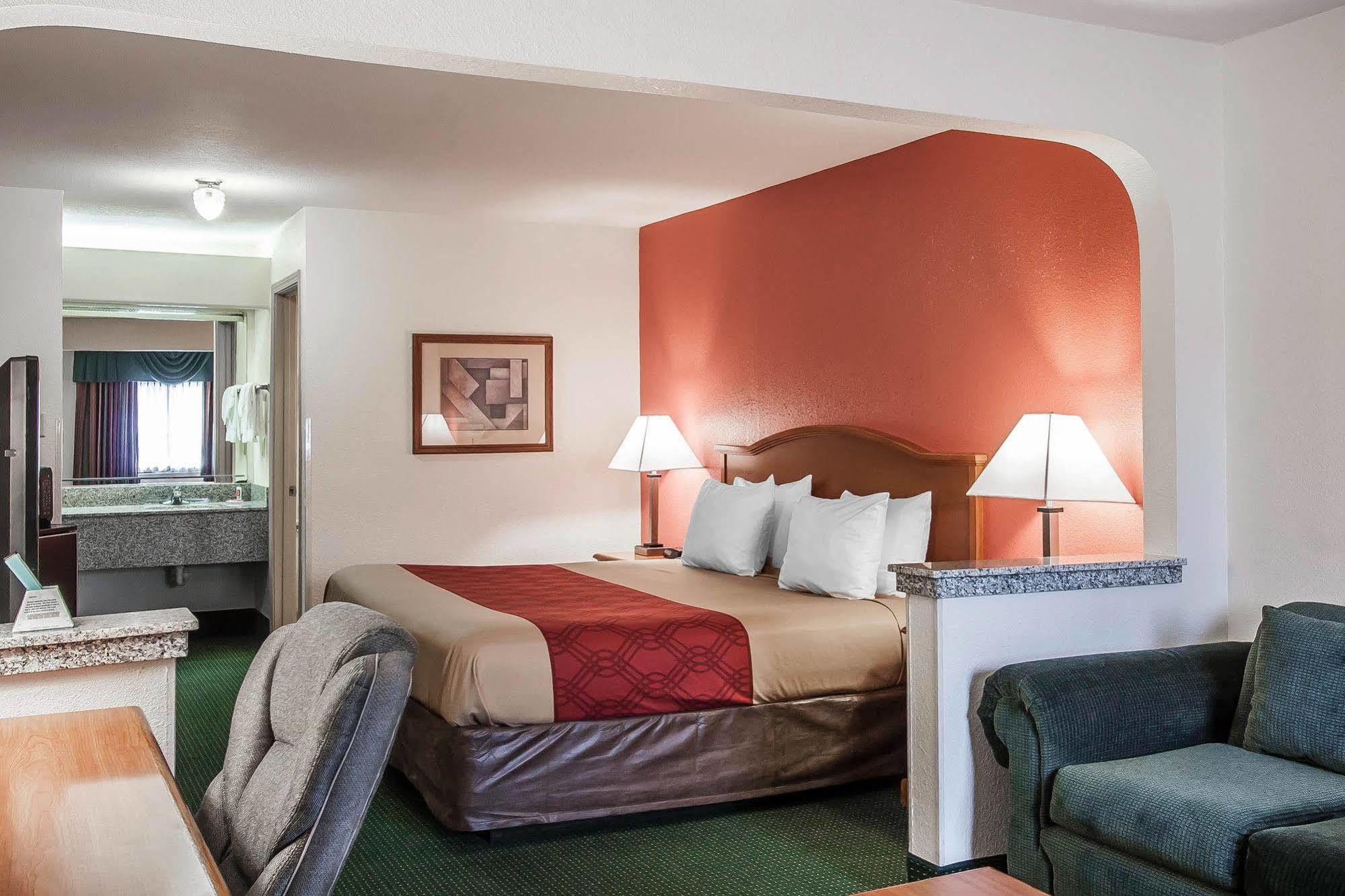 Econo Lodge Inn & Suites Memphis Eksteriør billede